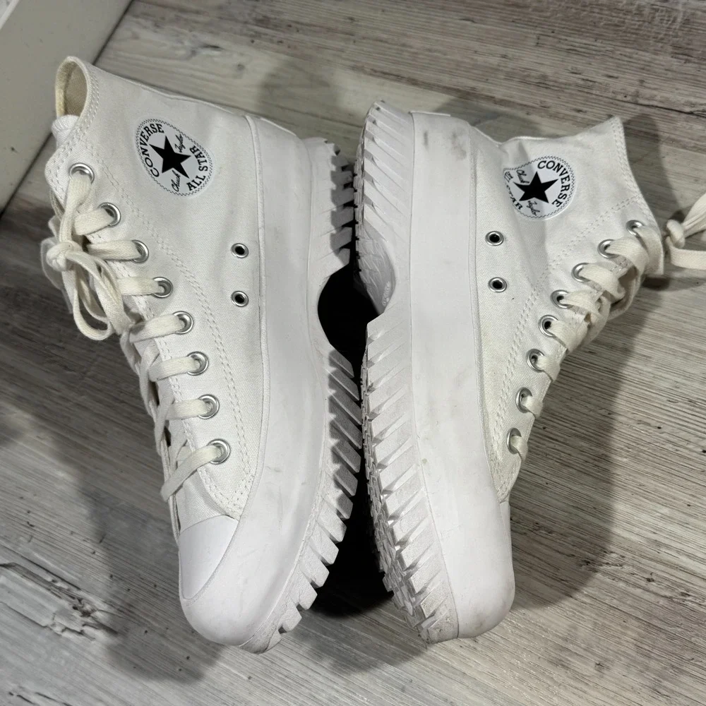 Converse Chuck Taylor All Star Lugged Hi Women's Size‎ 9 Athletic Shoes Sneakers
